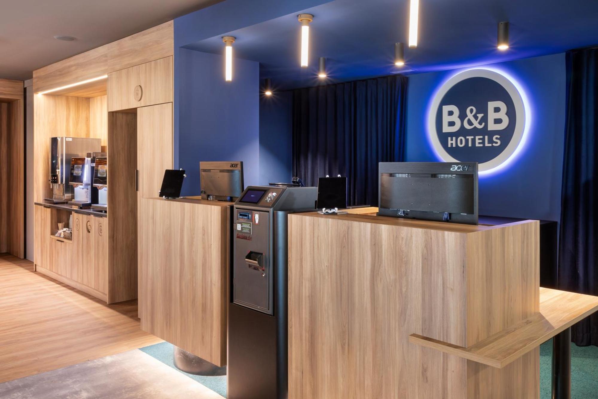 B&B Hotel Barcelona Rubí Exteriör bild