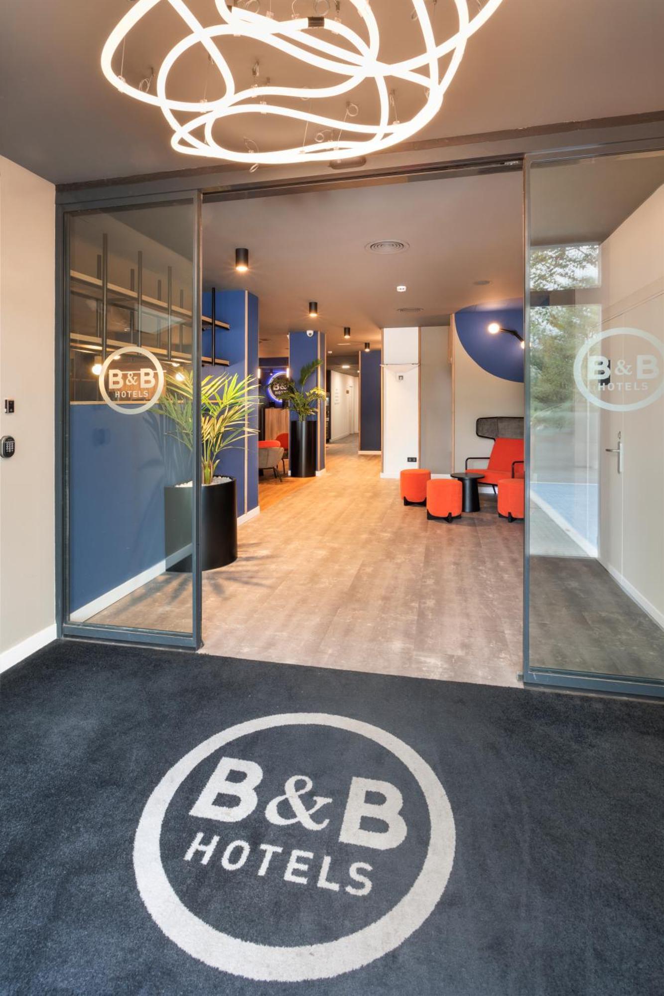 B&B Hotel Barcelona Rubí Exteriör bild