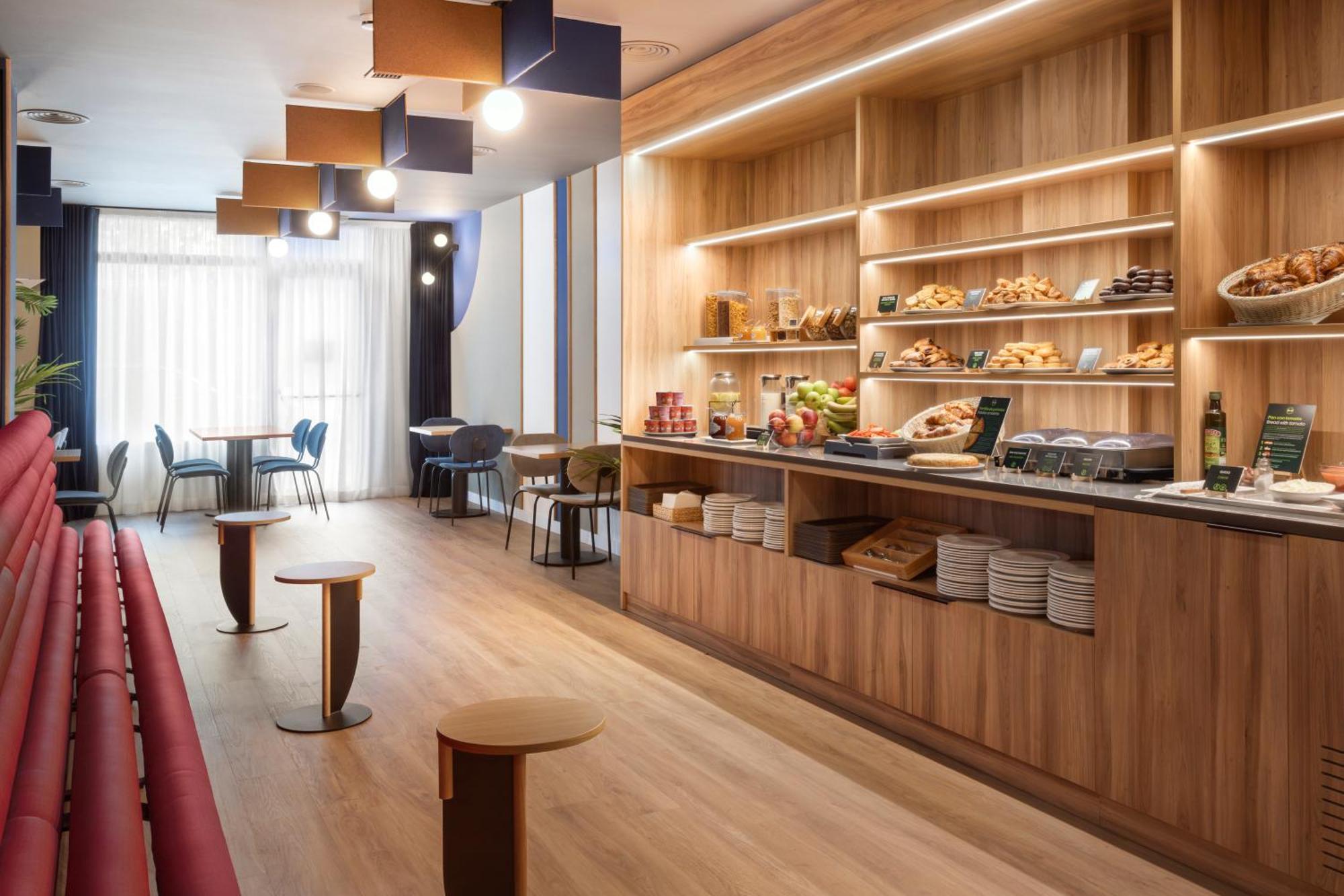 B&B Hotel Barcelona Rubí Exteriör bild